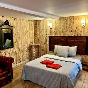 La Porteille Apartment