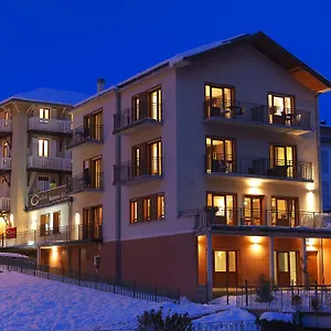 Le Hotel